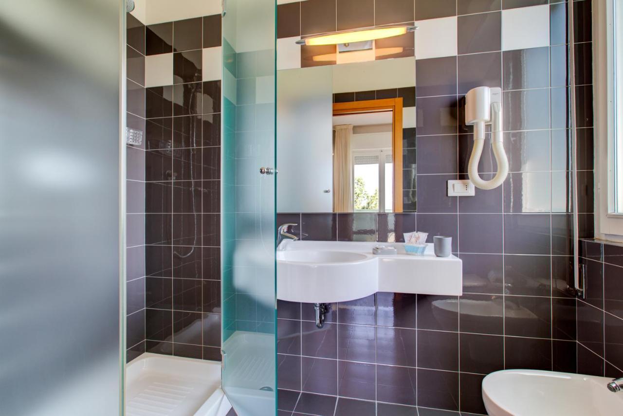 Hotel Ivano Rimini Eksteriør billede